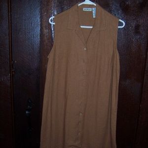 Sleeveless ladies summer dress